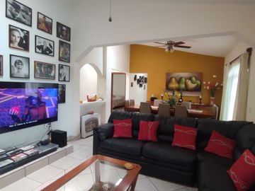 Hermosa casa en venta en zona privilegiada de Parras