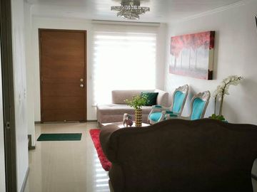 Vendo hermosa casa en conjunto cerrado en sector La Florida