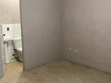 oportunidad !!! Venta Casa una planta, esquinera con suite independiente Alborada 5 etapa, Aplica 100 % biess incl. gastos legales …  !!