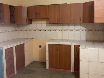 oportunidad !!! Venta Casa una planta, esquinera con suite independiente Alborada 5 etapa, Aplica 100 % biess incl. gastos legales …  !!