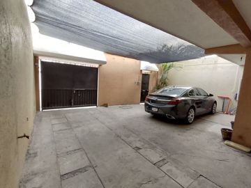 Casa en venta en Cd. Chapultepec, Cuernavaca Morelos.