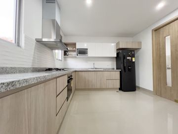 SE VENDE APARTAMENTO, BARRIO LOS ALPES, SINCELEJO