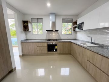 SE VENDE APARTAMENTO, BARRIO LOS ALPES, SINCELEJO
