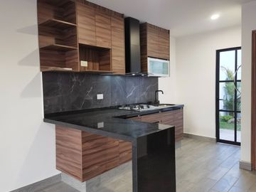 Casa en Morelos, cerca de cuernavaca, alberca y estacionamiento