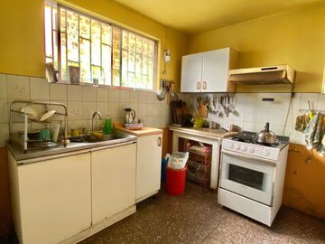 Casa en Venta con Fines Comerciales 3D 3B, La Reina