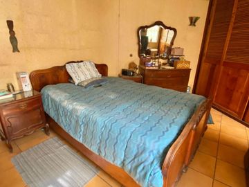 Casa en Venta con Fines Comerciales 3D 3B, La Reina
