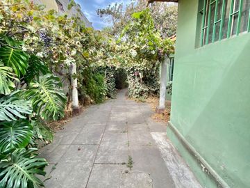 Casa en Venta con Fines Comerciales 3D 3B, La Reina