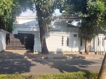 Rumah Mewah Terawat 2 Lantai Dengan Kolam Renang Kawasan Elite Di Menteng Jakarta Pusat