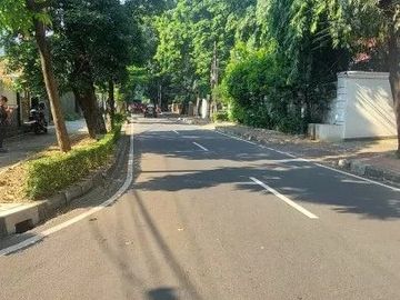 Rumah Mewah Terawat 2 Lantai Dengan Kolam Renang Kawasan Elite Di Menteng Jakarta Pusat