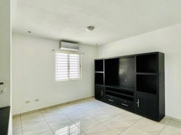 CASA EN VENTA 100% REMODELADA Y EQUIPADA. PASEO DE CUMBRES, MTY