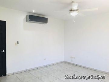 CASA EN VENTA 100% REMODELADA Y EQUIPADA. PASEO DE CUMBRES, MTY