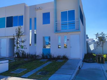Venta de Casa Alberca y Departamento a 45 min de la CDMX.