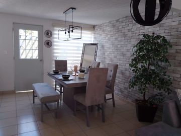 Venta de Casa Alberca y Departamento a 45 min de la CDMX.