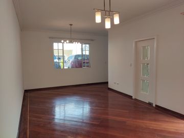 De oportunidad!! Casa en venta Santa Lucia, Kennedy, Norte  de Quito
