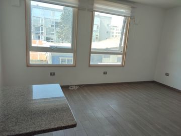 Estudio en Trizano casi esquina con Av. Alemania.