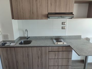 Estudio en Trizano casi esquina con Av. Alemania.