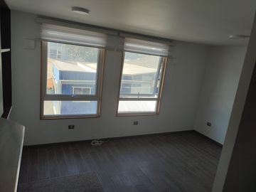 Estudio en Trizano casi esquina con Av. Alemania.