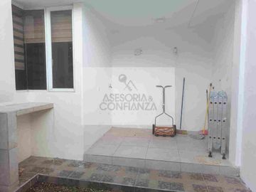 Hermosa casa de venta recién estrenada en Fajardo