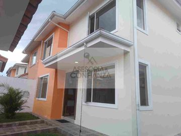 Hermosa casa de venta recién estrenada en Fajardo