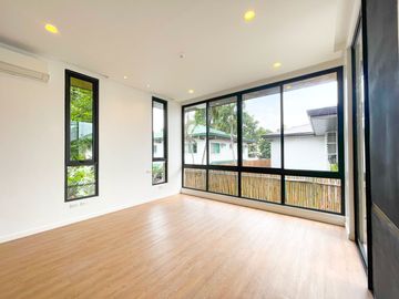 5BR House for Sale in Alabang, Muntinlupa City