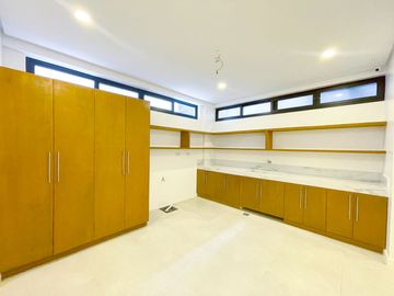 5BR House for Sale in Alabang, Muntinlupa City