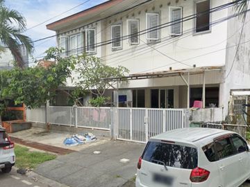 Dijual Rumah di daerah Cempaka Putih COcok untuk diupgrade jadi Kost kostan