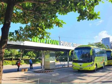 For Sale: One Bedroom Unit near Beachfront in Mactan Cebu