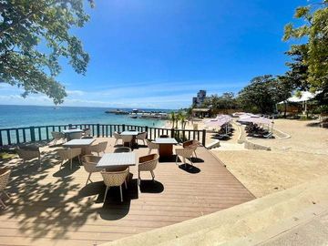 For Sale: One Bedroom Unit near Beachfront in Mactan Cebu