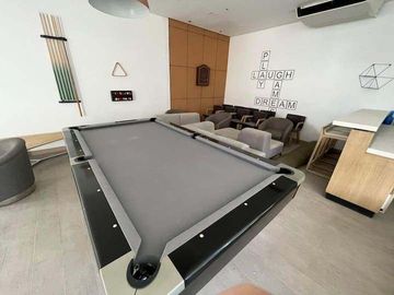 For Sale: One Bedroom Unit near Beachfront in Mactan Cebu