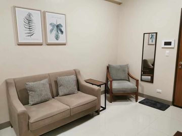For Sale: One Bedroom Unit near Beachfront in Mactan Cebu