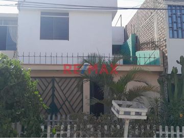 1102768 En Venta Casa De 02 Pisos En Coovitiomar / Santa Rosa