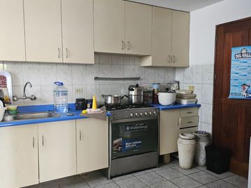 VENDO BELLO  DEPARTAMENTO EN SURCO. AV. LA ENCALADA CDRA 11 (MONTERRICO)