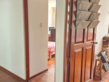 VENDO BELLO  DEPARTAMENTO EN SURCO. AV. LA ENCALADA CDRA 11 (MONTERRICO)