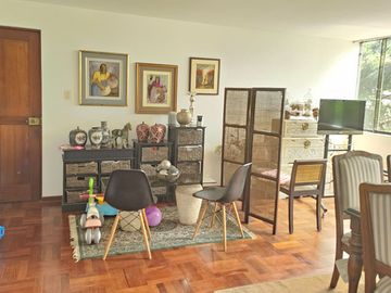 VENDO BELLO  DEPARTAMENTO EN SURCO. AV. LA ENCALADA CDRA 11 (MONTERRICO)