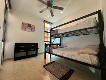 Casa en venta en Telchac Puerto con club de playa y amenidades privadas