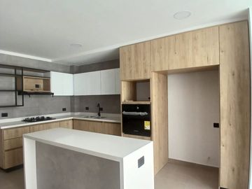 Casa en Arriendo con muy buena ubicación en Cerritos