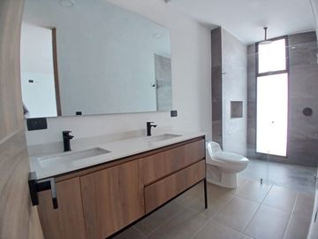Casa en Arriendo con muy buena ubicación en Cerritos