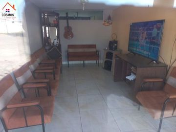 Terreno con casa de venta en Atuntaqui, al filo de la panamericana