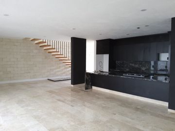 Venta de casa con 3 recamaras en Condesa Juriquilla Querétaro