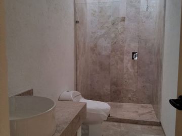Venta de casa con 3 recamaras en Condesa Juriquilla Querétaro