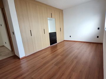 Venta de casa con 3 recamaras en Condesa Juriquilla Querétaro