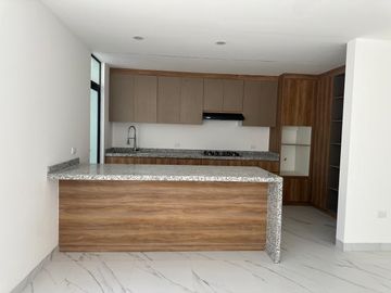 Casa en Venta en St. Charbel Aguascalientes (MAGGIE)