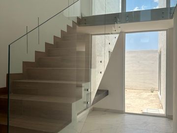 Casa en Venta en St. Charbel Aguascalientes (MAGGIE)