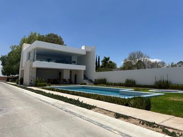 Casa en Venta en St. Charbel Aguascalientes (MAGGIE)