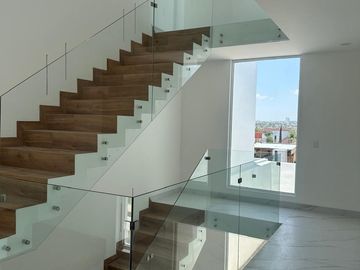 Casa en Venta en St. Charbel Aguascalientes (MAGGIE)