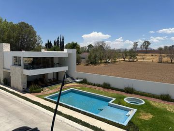 Casa en Venta en St. Charbel Aguascalientes (MAGGIE)
