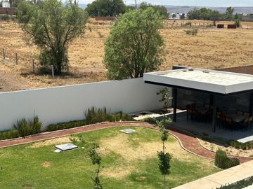 Casa en Venta en St. Charbel Aguascalientes (MAGGIE)