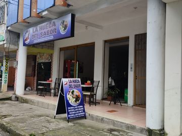 EDIFICIO COMERCIAL - LAGO AGRIO
