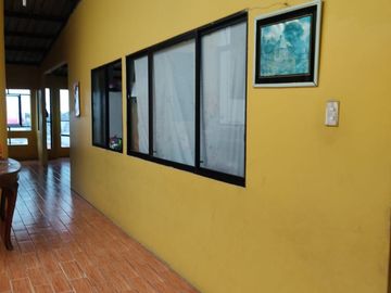 EDIFICIO COMERCIAL - LAGO AGRIO