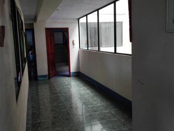 EDIFICIO COMERCIAL - LAGO AGRIO